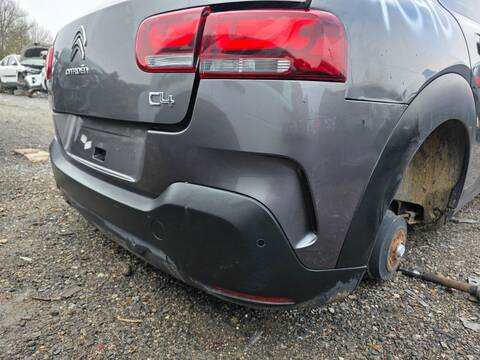 Foto 3ª: Paragolpes Trasero Citroen C4 C-SERIES 110CV 81KW (2018)
