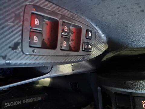 Botonera Elevalunas Mitsubishi Eclipse KAITEKI 4WD 163CV 120KW