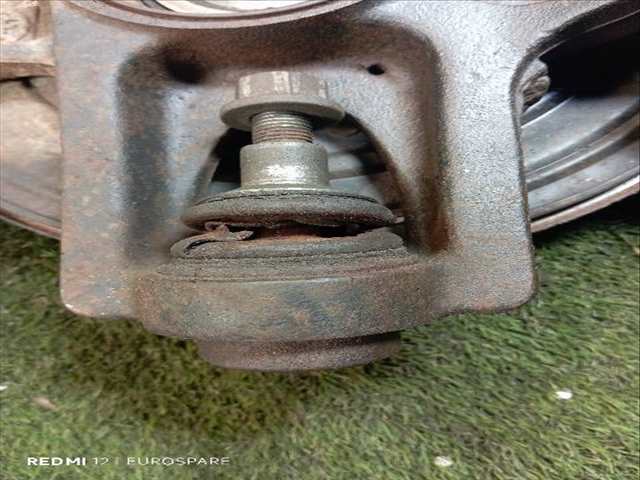 Foto 4ª: Mangueta Trasera Derecha Mercedes Clase ML 270 2.7 D DCI [612963] (2000)