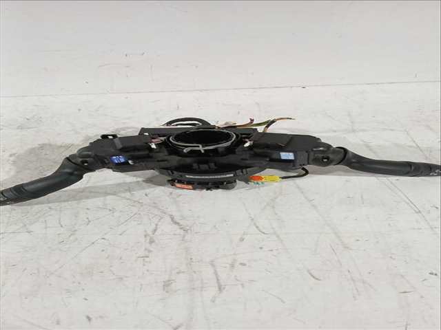 Foto 3ª: Mando Multifuncion Toyota Yaris 1.5 HYBRID MXPH11) 92CV 68KW [M15A-FXE] (2020)