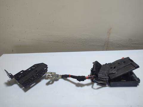 Foto 1ª: Caja Reles Fusibles Mercedes Clase C 160 VERSION INDEFINIDA (2013)