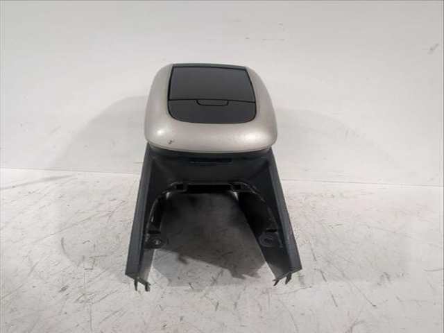 Consola Central Toyota Auris 1.33 DUAL-VVTI NRE150_) 101CV