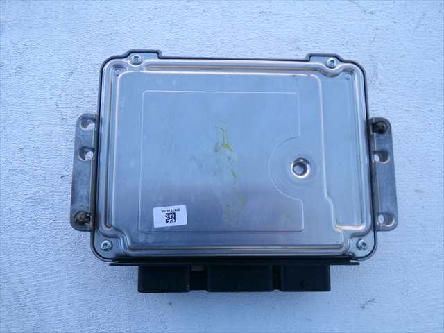 Foto 2ª: Centralita Motor ECU Ford Focus 1.6 TDCI SEDAN, 2008-2011 [G8DB] (2010)