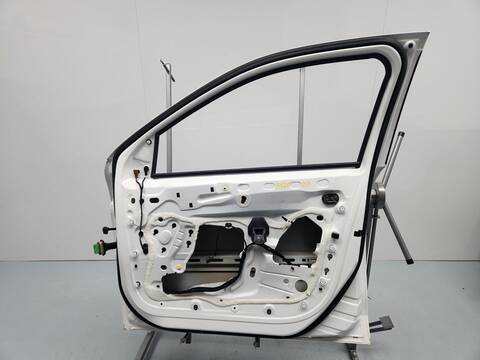 Foto 2ª: Puerta Delantera Derecha Citroen C Elysee SEDUCTION 99CV 73KW [BH02] (2016)