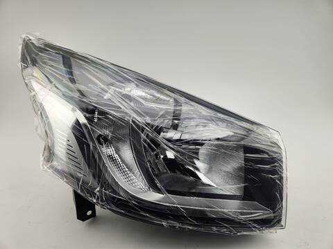 Faro Derecho Renault Trafic L1H1 2 7T 95CV 70KW FURGON
