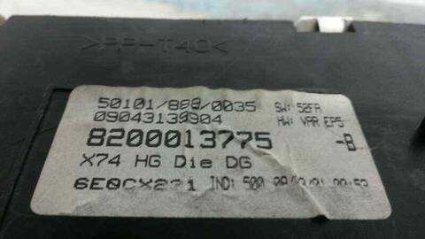 Foto 3ª: Cuadro de Instrumentos Renault Laguna 95CV 70KW (1994)