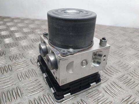 Foto 3ª: Abs Bmw i8 I8 PURE IMPULSE 231CV 170KW [B38K15A] (2015)