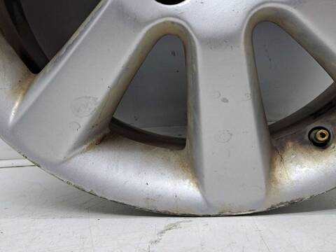 Foto 3ª: LLanta Chapa Toyota Avensis 2.0 D4-D EXECUTIVE BERLINA 5-PTAS.) 116CV 85KW [1CD FTV] (2004)