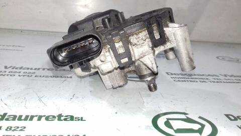 Foto 2ª: Motor Limpia Delantero Volkswagen Polo 1.2 12V 64CV 47KW [AZQ] (2002)