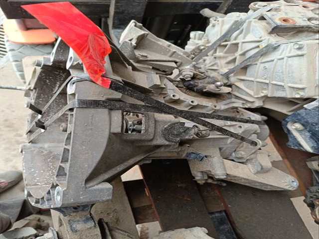 Foto 3ª: Caja Cambios Alfa Romeo 147 1.6 16V CAT 105CV 77KW [AR37203] (2004)