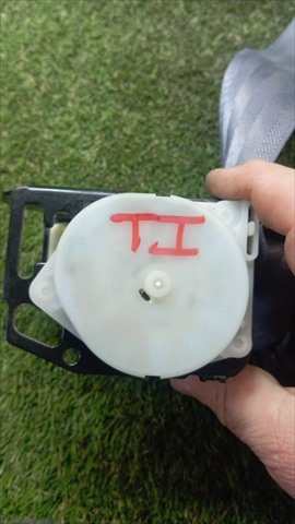 Foto 3ª: Cinturón Trasero Izquierdo Lexus LX 4.7 G 470 V8 (2002)