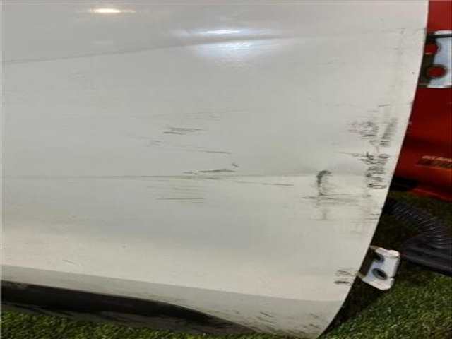 Foto 4ª: Puerta Delantera Derecha Renault Express 1.5 ADVANCE [1 5 LTR. - 70 KW BLUE DCI DIESEL FAP] 95CV 04.2021 )