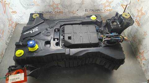 Foto 1ª: Deposito de Combustible Citroen C4 FEEL PICASSO 120CV 88KW [BHZ] (2021)