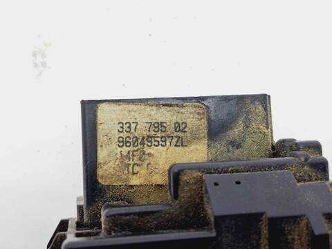 Foto 4ª: Mando Multifuncion Citroen Berlingo 1.9 DIESEL 70CV 51KW [WJZ] (2000)