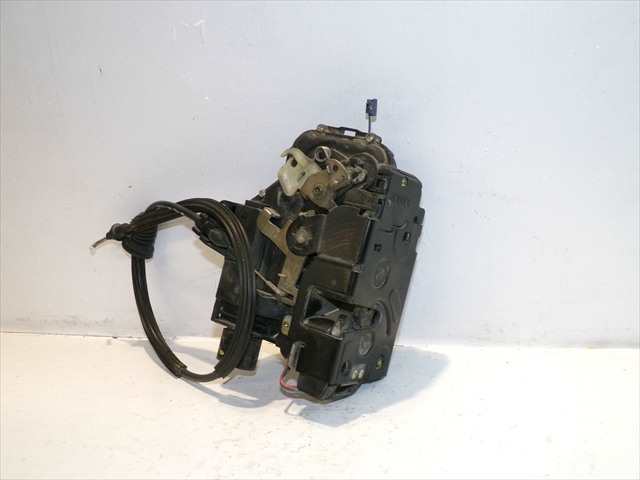 Cerradura Puerta Delantera Derecha Volkswagen Beetle 2.0 G 1998-2005
