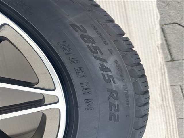 Foto 3ª: Rueda Land Rover Defender 221 KW [300 CV] 300 CV [DT306, AJ20D6]