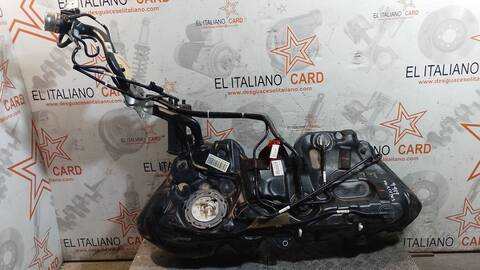 Foto 1ª: Deposito de Combustible Mercedes Clase C 160 C 200 206.042) BERLINA 224CV 165KW [M 254.915] (2021)