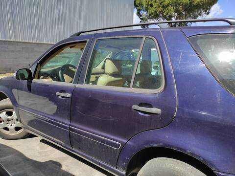 Puerta Trasera Izquierda Mercedes Clase ML 230 612963