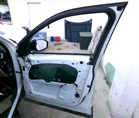Foto 2ª: Puerta Delantera Derecha Land Rover Discovery 2.0 D 2014-2019,SPORT [204DTD] (2016)