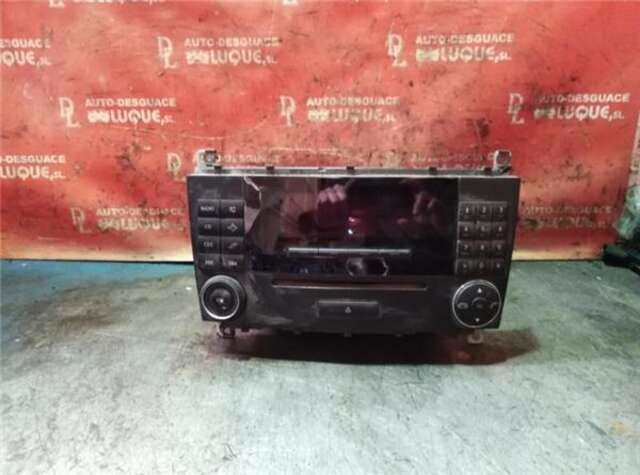 Foto 2ª: Sistema Audio Radio CD Mercedes Clase C 160 1.8 180 COMPRESSOR (203.046) [1.8 LTR. - 105 KW CAT] [M 271.946]