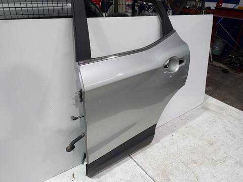 Foto 3ª: Puerta Trasera Izquierda Nissan Qashqai ACENTA 116CV [HRA2DDT] (2013)