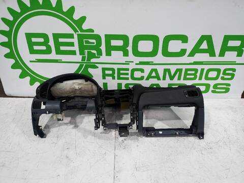 Foto 1ª: Salpicadero Nissan Almera 1.5 DCI TD CAT 82CV [K9K722] (2000)