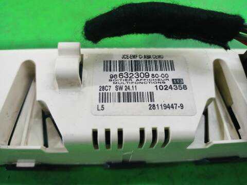 Foto 2ª: Pantalla Multifuncion Citroen C5 ATTRACTION 109CV [9HYDV6TED4] (2004)