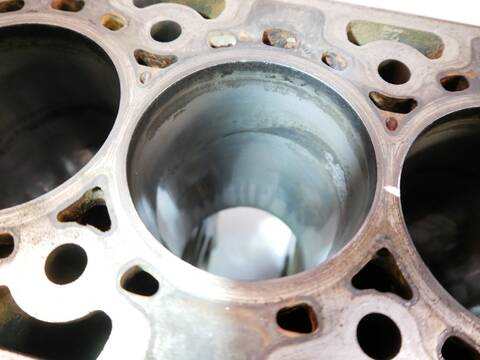 Bloque Motor Ford Transit 130 CV 96KW