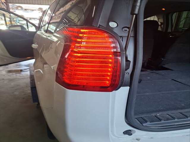 Foto 2ª: Piloto Trasero Izquierdo Peugeot 5008 1.6 HDI 114CV 84KW [9HD (DV6C)] (2013)