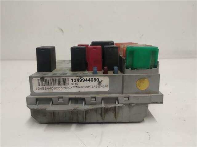 Foto 3ª: Caja Reles Fusibles Citroen Jumper 2.2 30 L1H1 HDI 120 [2.2 LTR. - 88 KW HDI CAT]