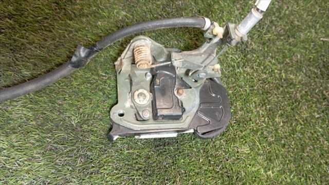 Foto 2ª: Cerradura Maletero Portón Toyota 4 Runner 3.0 T DIESEL (1993)