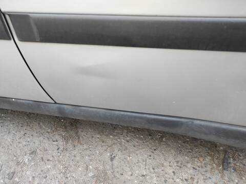 Foto 2ª: Puerta Trasera Izquierda Ford Focus BHDA BERLINA (2001)