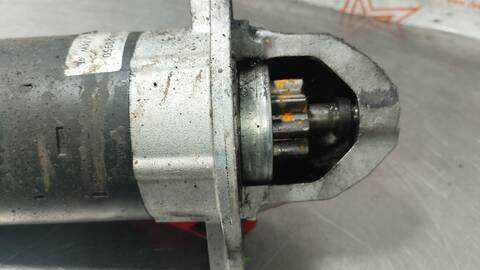 Foto 3ª: Motor de Arranque Iveco Daily 35 - C 11 CAJA CERRADA LARGO 106CV 78KW [814043C] (2001)
