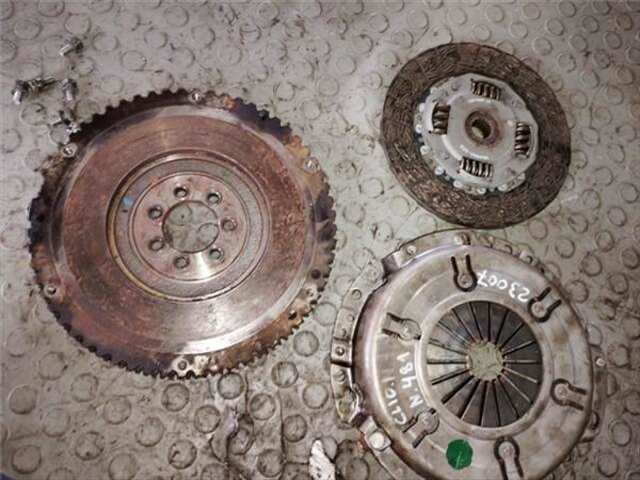 kit Embrague Renault Clio 1.4 AUTHENTIQUE [1.4 LTR. - 72 KW 16V]