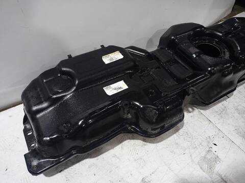 Foto 2ª: Deposito de Combustible Land Rover Discovery TDV6 HSE AUT. 245CV [306DT] (2009)