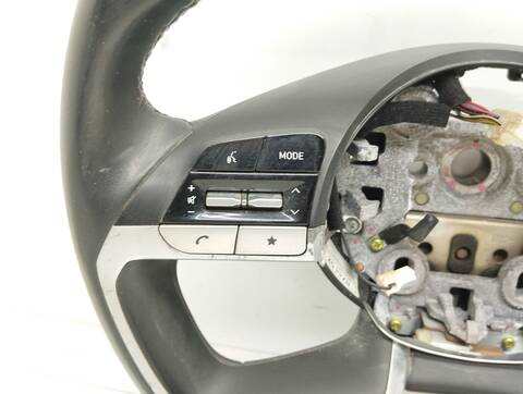 Foto 2ª: Volante Hyundai Tucson 1.6 CRDI CAT 136CV 100KW [G4FP] (2021)