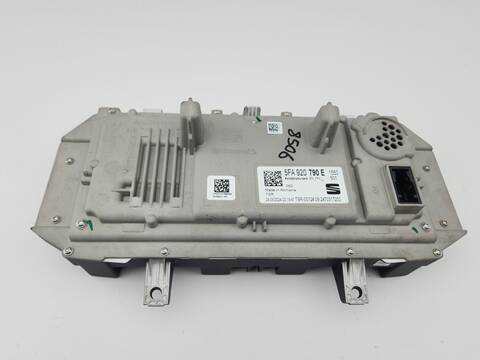Foto 4ª: Cuadro de Instrumentos Cupra Leon 1.5 ETSI 150CV 110KW [DXDB] (2024)