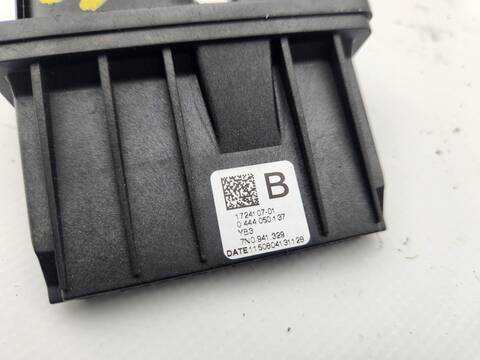 Foto 3ª: Centralita Motor ECU Audi Q3 ATTRACTION QUATTRO 150CV 110KW [CUVC] (2015)