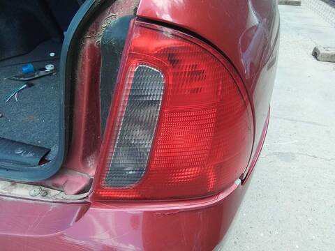 Piloto Trasero Derecho Mg 45 1.6 16V CAT 109CV 80KW SERIE 45 RT)