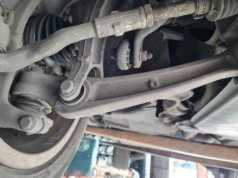 Brazo Suspension Delantero Derecho Audi A4 2.0 TDI 125KW) 170CV