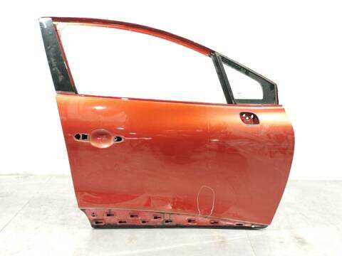 Foto 1ª: Puerta Delantera Derecha Renault Clio BUSINESS 90CV 66KW [K9K608] (2012)
