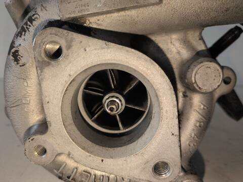 Foto 2ª: Turbocompresor Nissan X-Trail YD22 T30) (2004)