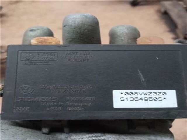 Foto 3ª: Centralita Motor ECU Volkswagen Passat 1.9 TDI [AFN]