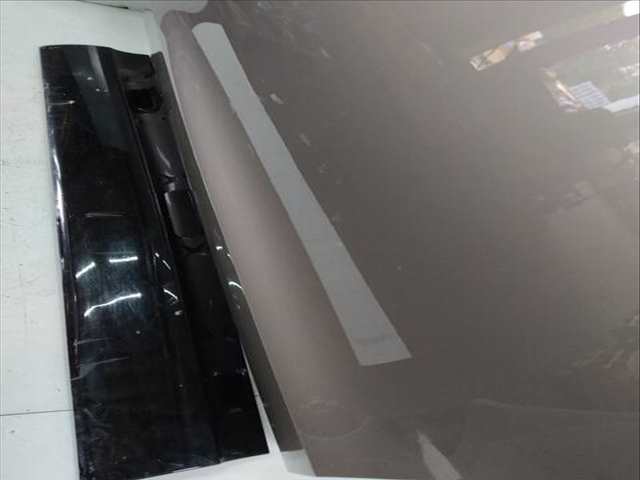 Foto 3ª: Puerta Delantera Izquierda Land Rover Discovery 300 CV 221KW [DT306 AJ20D6] (2023)