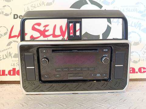 Foto 2ª: Sistema Audio Radio CD Toyota Land Cruiser VERSION INDEFINIDA (2017)