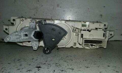 Foto 3ª: Mando Calefacción A. A. Ford C Max 1.6 16V CAT 100CV 74KW FOCUS CAP) [HWDA] (2005)