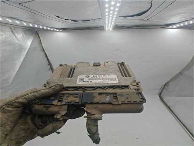 Foto 3ª: Centralita Motor ECU Seat Leon 1.9 ERENCE ECOMOTIVE [1.9 LTR. - 77 KW TDI] [BLS]