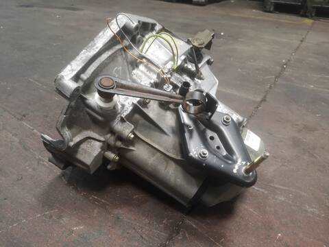 Caja Cambios Citroen Saxo KFW