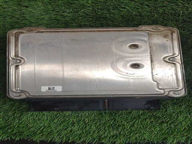 Foto 2ª: Centralita Motor ECU Volkswagen Passat R-LINE 140CV 103KW (2008)