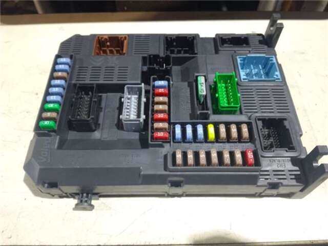 Foto 3ª: Centralita Confort BSI Peugeot 308 1.6 STYLE [1.6 LTR. - 88 KW BLUE-HDI FAP]